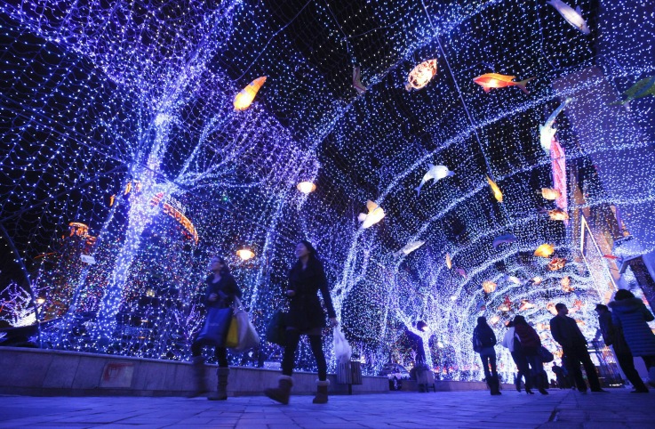 Pekinas  lankytojus džiugina Kalėdinėmis puošmenomis