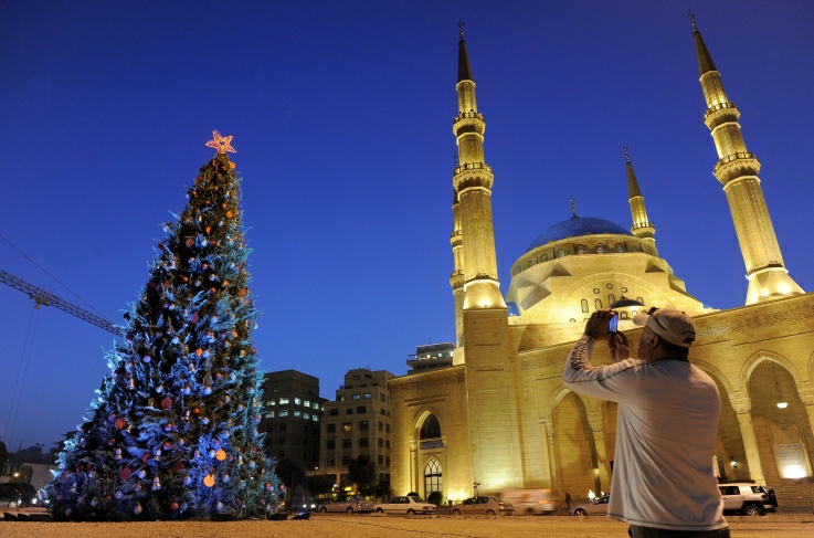 Kalėdų eglė prie mečetės Beirute